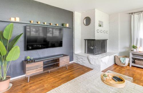 Southeast Eugene Maison | 1 Mi to UO Campus - Family Home with Pool Table!