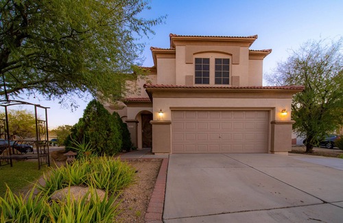 Terracita Maison | 1 mile from Cardinals (State Farm) Stadium & Desert Diamond Arena