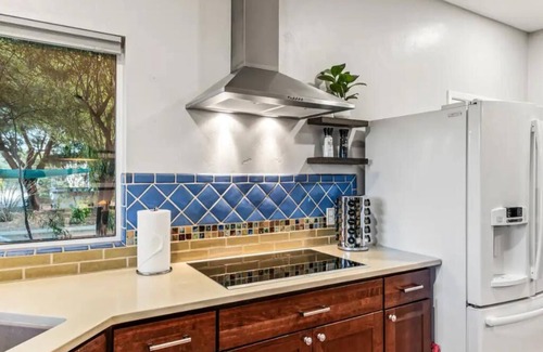 Jefferson Park Maison | 1 mile to UofA, 5 minutes to downtown. 360 views of city lights & mountains!