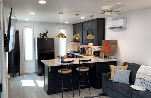 Tuscaloosa Maison | 1 of 3 Luxury Tiny Homes in Tuscaloosa at PALMER LEGACY- “Sadie’s House“ Unit 1