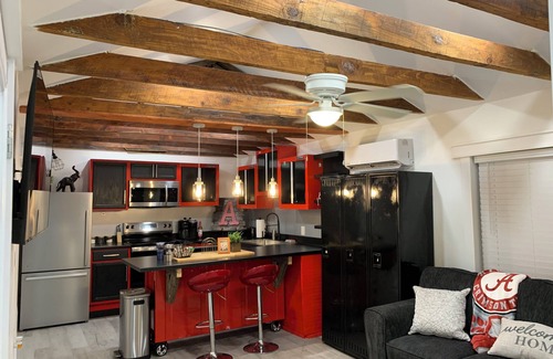 Tuscaloosa Maison | 1 of 3 Luxury Tiny Homes in Tuscaloosa at PALMER LEGACY- “Henley Gordon“ Unit 2