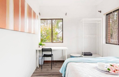 Berala Maison | 1 Private Double Room In Berala 1 minute away from Train Station - ROOM ONLY