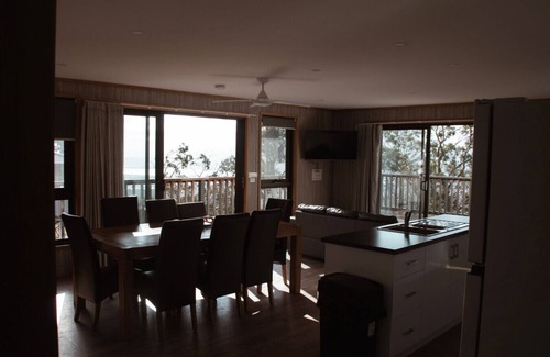Mount Rumney Maison | 1 Seaviews Possum Mt Rumney Escapes