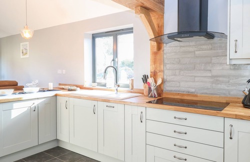 Hainford Cottage | 1 Stud Cottage, BUXTON, NORFOLK