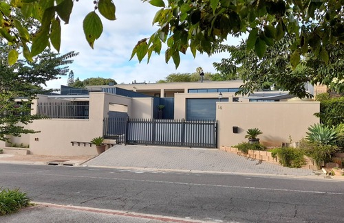 Eikenbosch Maison | 10-12 Sleeper large family home with pool in Bellville, Cape Town