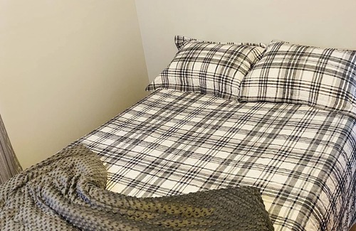 McNamee Cabine | 10 Acre Nature Getaway - Cottage on the Miramichi River w/ Walking Trail Access