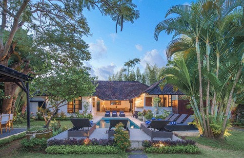 Petitenget Villa | 10 Bdr-Last Minute Deal 50% + OFF !!! Seminyak