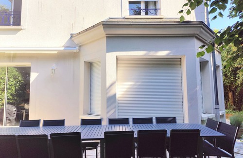 Le Chesnay Villa | Villa classée 5*, Château de Versailles à 10 minutes à pied