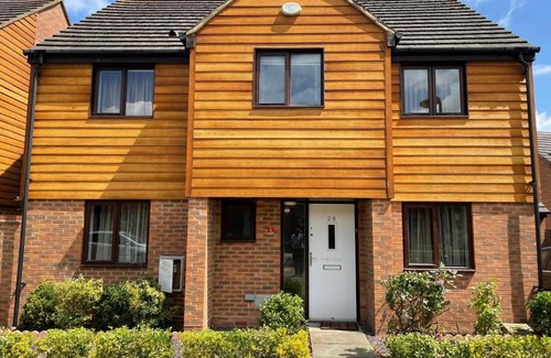 Milton Keynes Maison | 10 Guests - 5 Bedrooms - Free Parking - Lux House