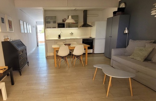 El Roc de Sant Gaieta Appartement | 10 mètres plage terrasse vue mer