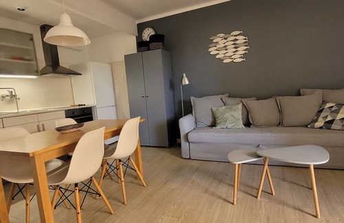 El Roc de Sant Gaieta Appartement | 10 mètres plage terrasse vue mer