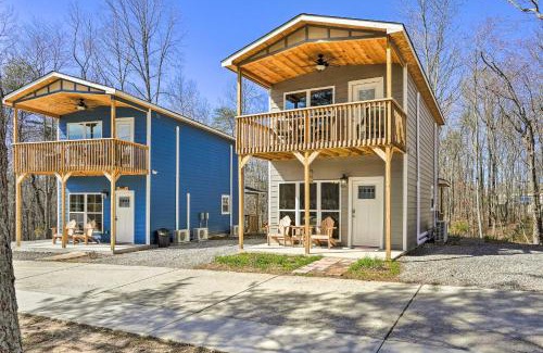 Trenton Maison | 10 Mi to Drive-In Lakefront Trenton Cabin!