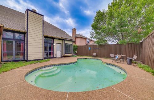 North Central Carrollton Maison | 10 Mi to Lake Lewisville Carrollton Home with Pool