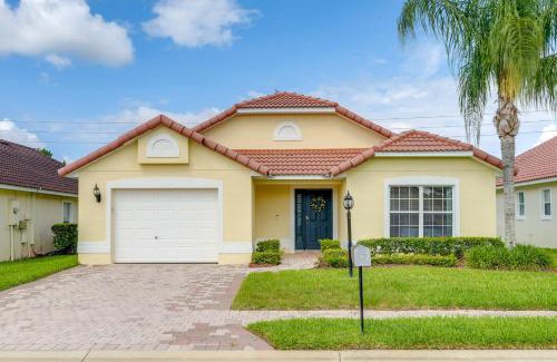 Lake Wilson Preserve Maison | 10 Mi to WDW Home with Themed Rooms, Pool and Lanai