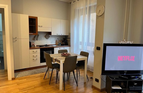 Como Appartement | 10 min from Lake Como, parking, wifi, air conditioning