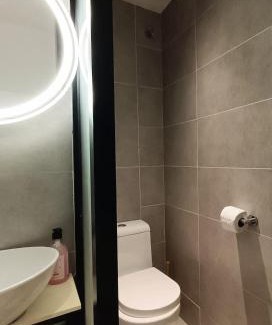 Shah Alam Appartement | 10 min to Subang Airport 2pax Free Parking Studio