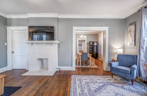 Memphis Maison | 10 Min to U of Memphis-Rozelle Retreat Right Unit
