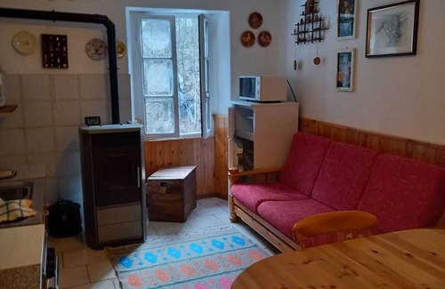 Ceppo Morelli Appartement | 10 minutes from the enchanting Macugnaga alpine apartment with pets allowed