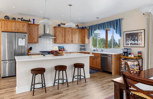 Missoula Maison | 10 minutes to DT! Relax & enjoy Montana's beauty—now offering mid-term rentals!