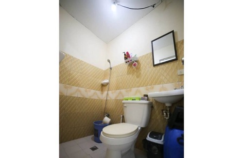 Las Pinas Maison | 10 Pax Home near Sipag Villar w Netflix Videoke