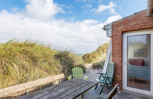 Lild Strand Maison | 10 person holiday home in Frøstrup