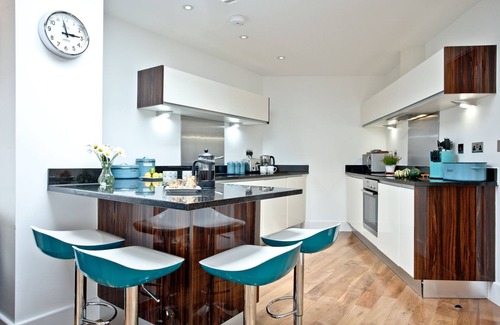 Newquay Appartement | 10 The Whitehouse - a superb apartment with a sea view balcony found in an exclusive development ov
