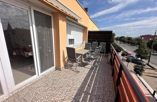 Harkany Appartement | 100 lépés - 100 steps - Apt with huge terrace next to the thermal bath