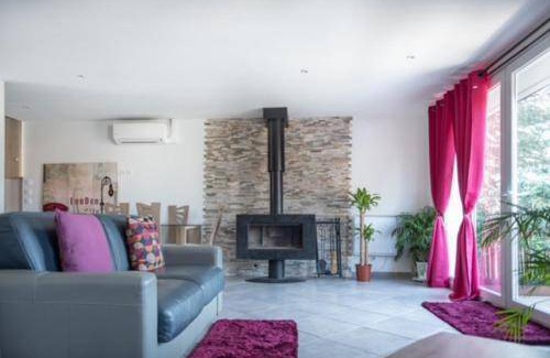 Meyzieu Appartement | 100 m² Appartement ∙ 1 chambre ∙ 10 personnes