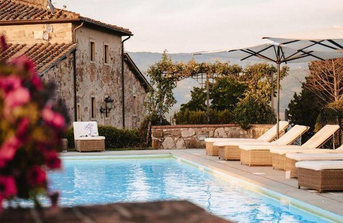 Pontassieve Maison | 100 m² Longère ∙ 2 chambres ∙ 127 personnes