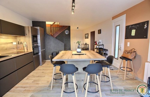 Loguivy Maison | 100 m² Gîte ∙ 4 chambres ∙ 7 personnes