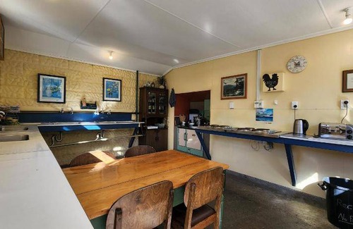 Manapouri Auberge | 100 m² Auberge de jeunesse ∙ 4 chambres ∙ 8 personnes