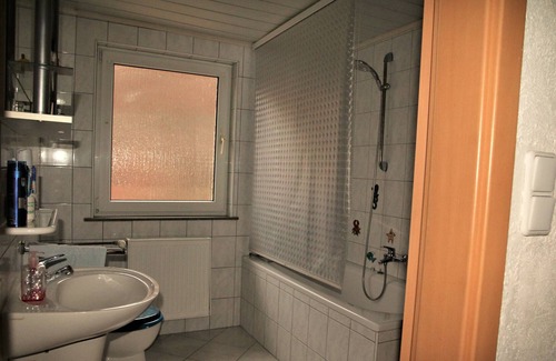 Schonau Appartement | 100 m2 Whng. à un prix défiant toute concurrence! Situé dans la belle Schönau! Jusqu'à 10 personnes