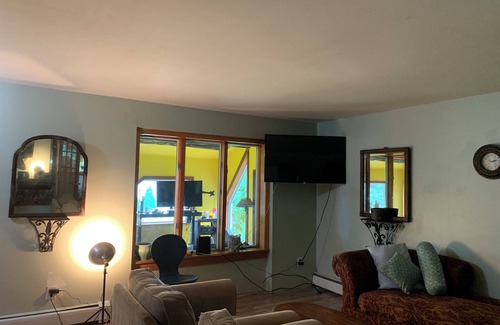 Waddington Maison | 1000 Islands getaway 3-bed 2 bath in tranquil Waddington. Enjoy a relaxing stay