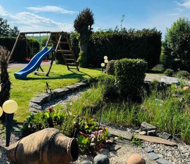 Stahlhofen Appartement | 1000qm, Westerwälder Landhaustraum