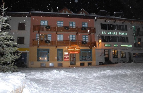 Val Cenis Appartement | 100m du centre station, 1er étage, balcon, cheminée ou poêle à bois, télévision, casier à ski, 90m²