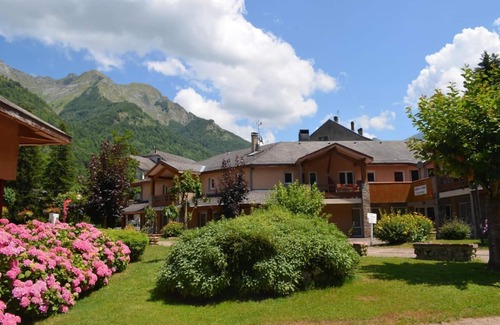 Aulus-les-Bains Appartement | 1er étage, vue forêt, remise en forme, piscine, parking, télévision, 34m², Guzet