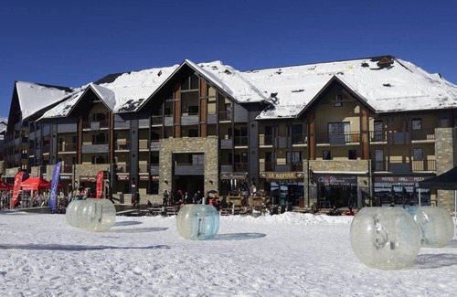 Peyragudes Appartement | A 100m de las pistas de esquí, 1.o piso, parking, tv, local para esquís, 49m², Peyragudes