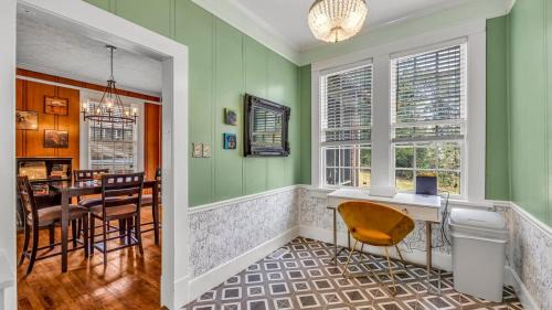Columbus Maison | 101 yr comfy Historic Home quiet private parking