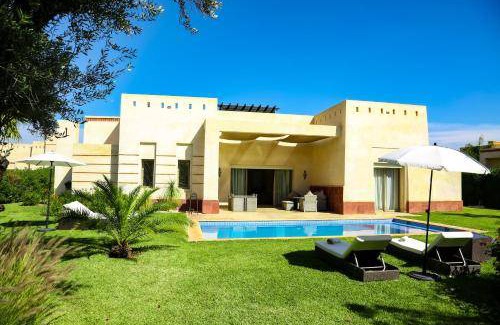 Zaouia Sidi Abdallah Ben Sassi Villa | 1017 m² Villa ∙ 3 chambres ∙ 6 personnes