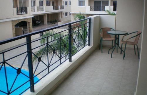 Kiti Appartement | 103 ELEGANT 2 bed apartment with free Wifi, AC, pool & gym!