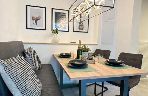 Tiefthal Appartement | 103 m2 geräumiges familienfreundliche Ferienwohnung mit Infrarotsauna in Erfurt