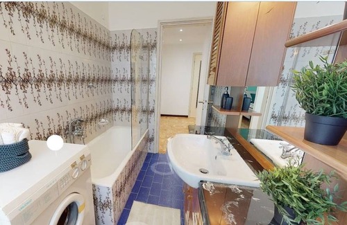 Pavia Station Balnéaire | 103 m² Chambre privée ∙ 1 chambre ∙ 1 personne