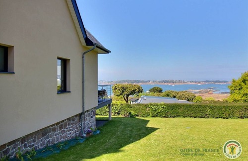 Ploubazlanec Maison | 104 m² Gîte ∙ 3 chambres ∙ 5 personnes