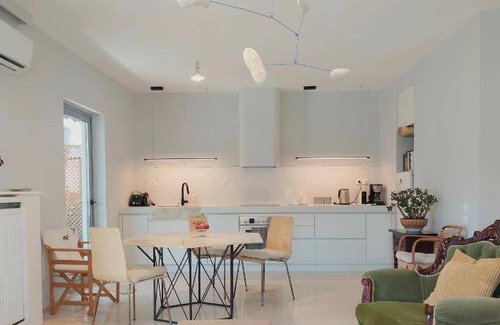 Thissio Appartement | 107 m² Appartement ∙ 2 chambres ∙ 6 personnes