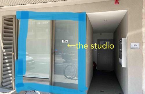 Brunswick West Appartement | 10A Brunswick Living Studio Close to APT and CBD Free Wifi Tram at Doorstep