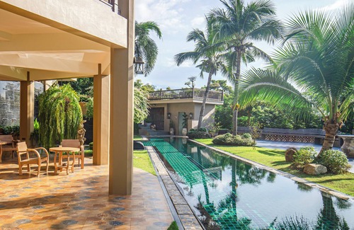 Rawai Villa | 10mins walking to beach , quilt place