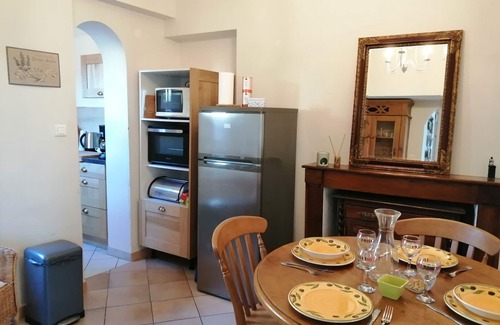 Lamalou-les-Bains Maison | à 10mn de la cure, agréable maison 6 personnes piscine privée juin à septembre