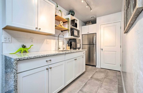 Laveen Village Maison | 11 Mi to Dtwn: Phoenix Guest House w/ Hot Tub