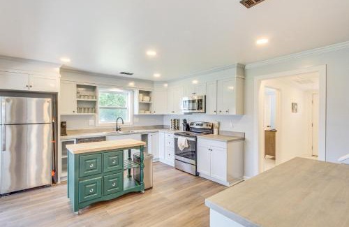Holt Maison | 11 Mi to Smithville Lake Private Home Near Winery