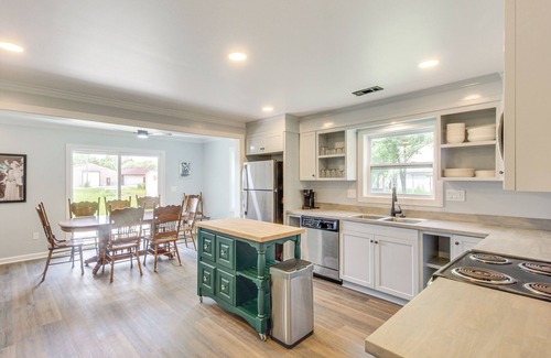 Holt Maison | 11 Mi to Smithville Lake: Private Home Near Winery